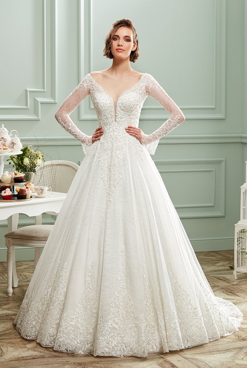 Vestido de novia evasé de encaje, manga larga y escote en V