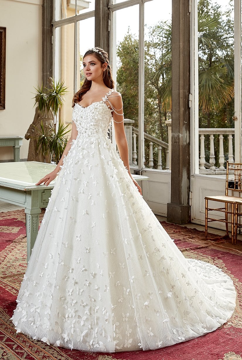 Тонкие бретельки с подробным описанием A-Line Tailed Wedding Dress Model