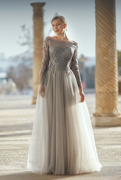 Vestido de noche estilo línea A con cuello barco, manga larga, encaje de diseño especial