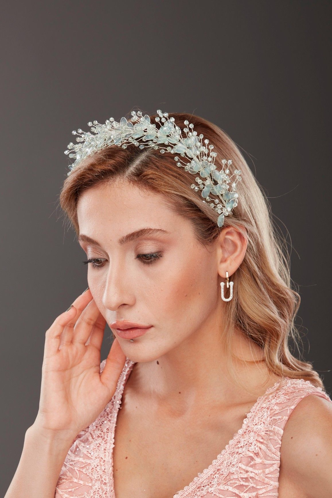 CORONA DE NOVIA CON ESMALTE DE MENTA, ACCESORIO PARA EL CABELLO DE NOVIA CON HENNA