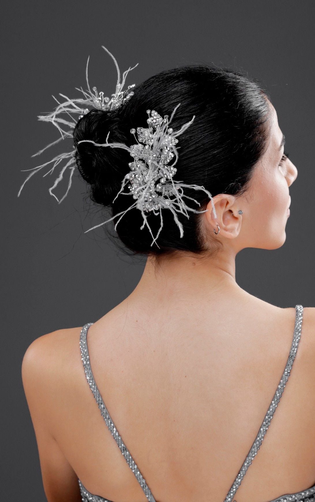 CORONA DE BODA DE COMPROMISO CON HENNA Y CUENTAS DE CRISTAL GRIS ST751