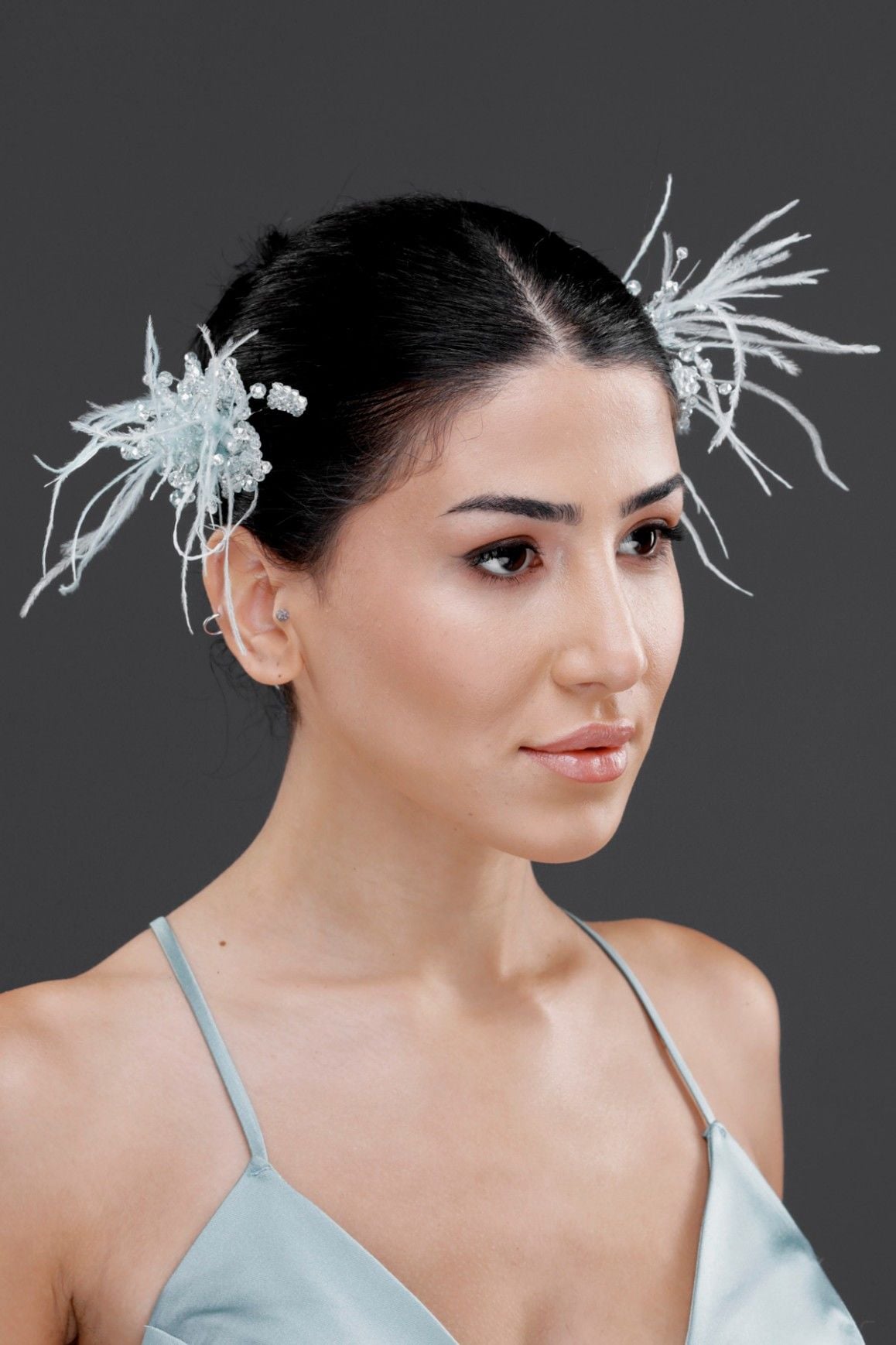 CORONA DE BODA CON CUENTAS DE CRISTAL Y HENNA PARA COMPROMISO, AZUL CLARO ST751