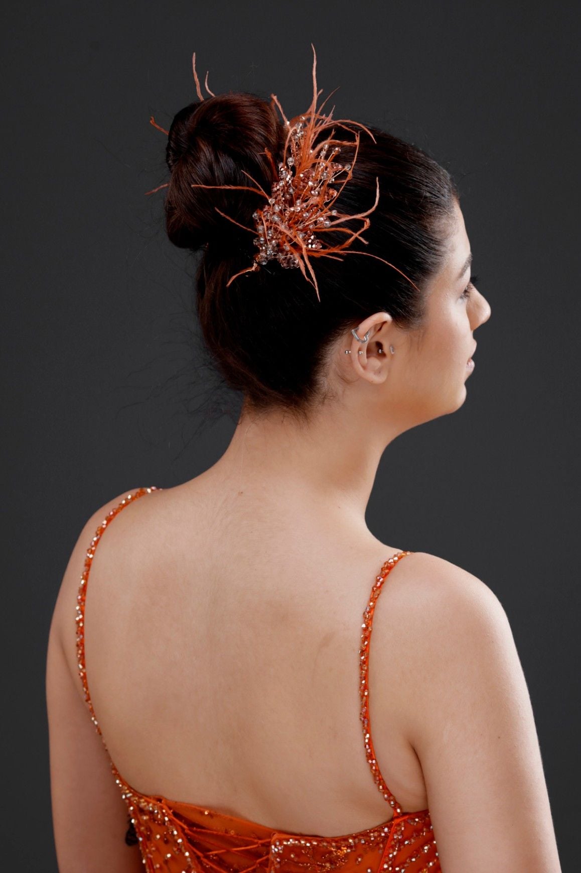 CORONA DE BODA DE COMPROMISO CON HENNA Y CUENTAS DE CRISTAL NARANJA ST751
