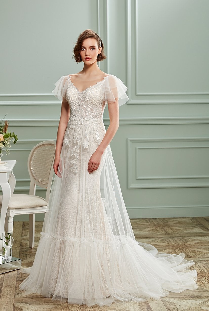 Vestido de Novia Modelo Helen con Falda de Tul, Escote de Pico, Mangas con Volantes